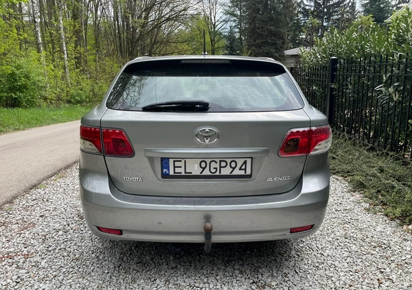 Toyota Avensis cena 20999 przebieg: 283318, rok produkcji 2009 z Łódź małe 106